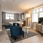 Hampton 4* דה קוח
