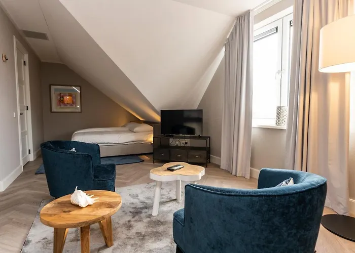 住宿加早餐酒店 Hampton 3*