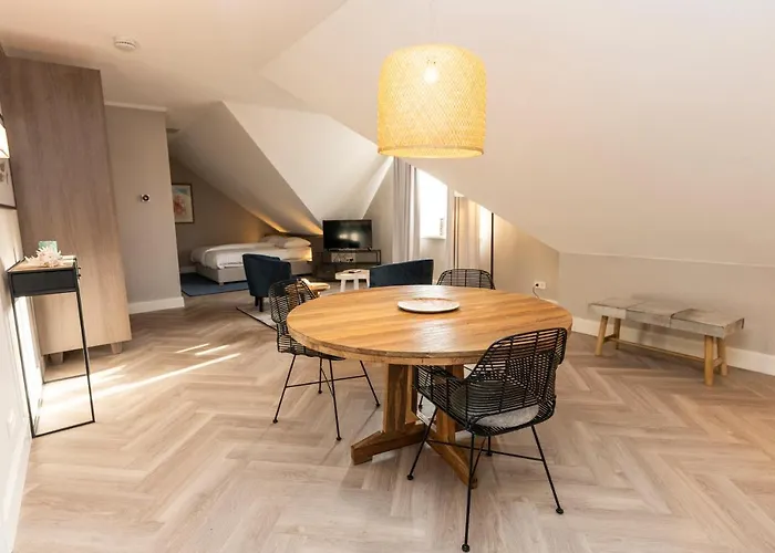 Hampton Bed & Breakfast 3*