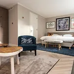 Frühstückspension Hampton 4*